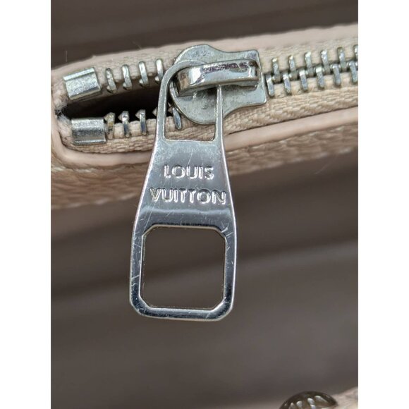 Pre-owned Louis Vuitton Taurillon Capucines MM Tote Blue - Picture 10 of 13